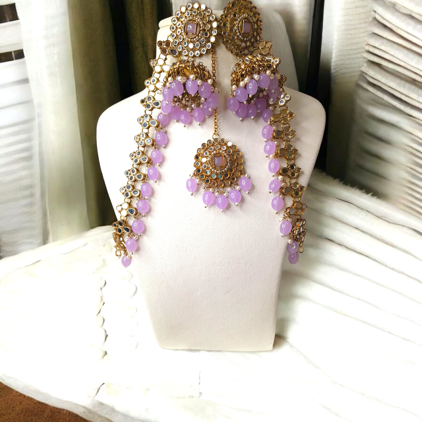 Heavy Kundan Jumka with Mangtikka Set
