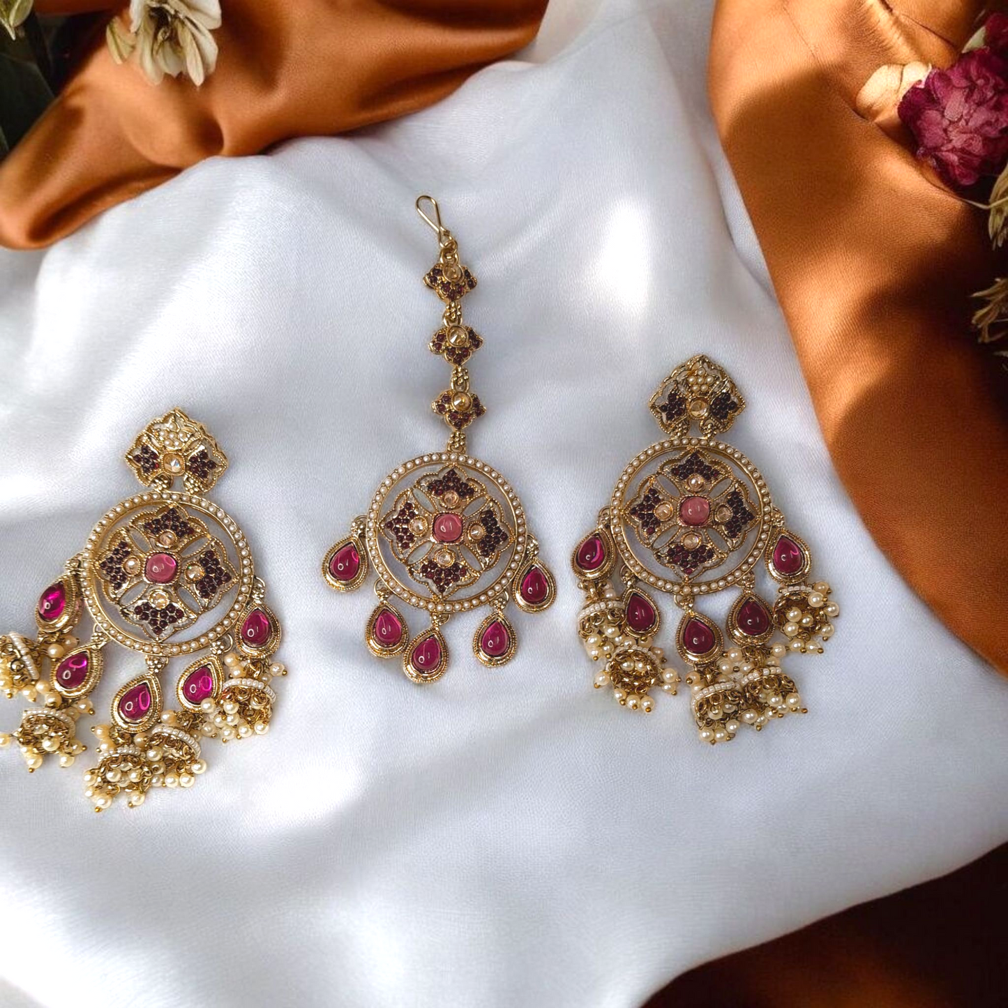Grand Heavy Earrings with Mangtikka Set (Pink)