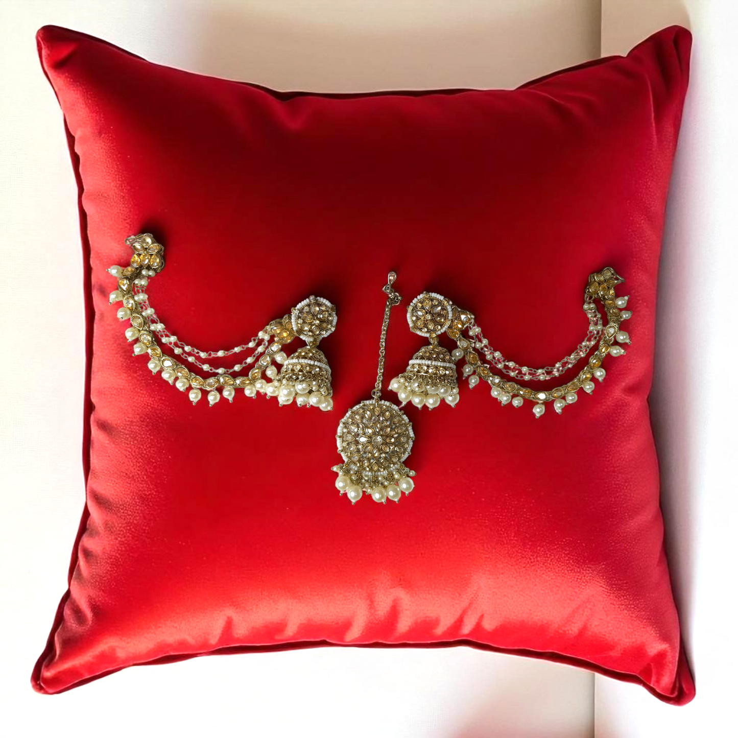 Pearl Heavy Jumkha with Mangtikka Set