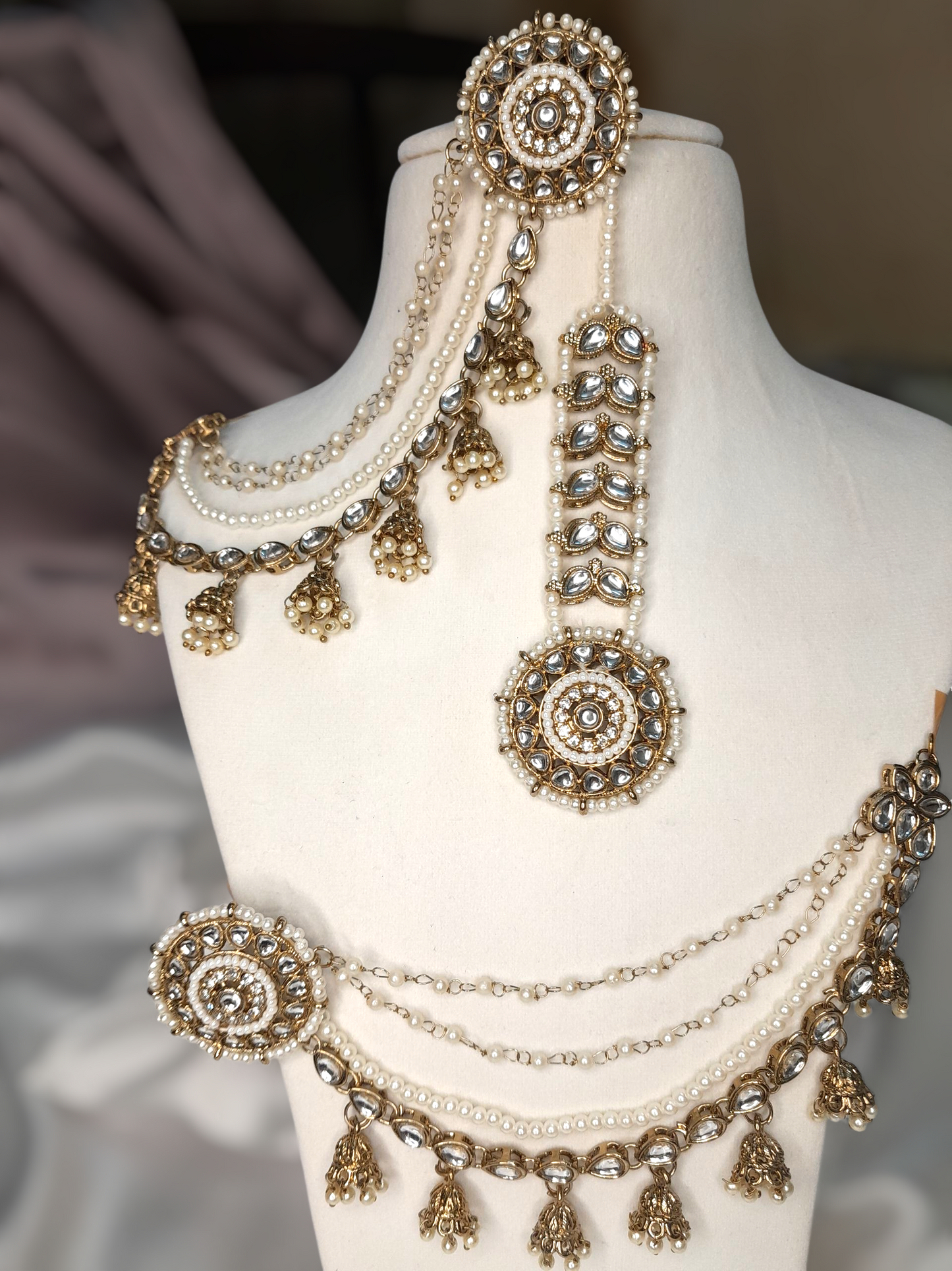 Heavy Pearl Kundan Earrings Mangtikka Set