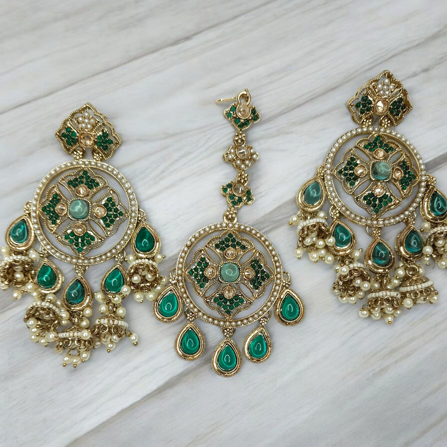 Grand Heavy Earrings with Mangtikka Set( Green)